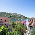 Apartment By The Sea Stupin Celine, - 21043 Rogoznica (Sibenik-Knin)