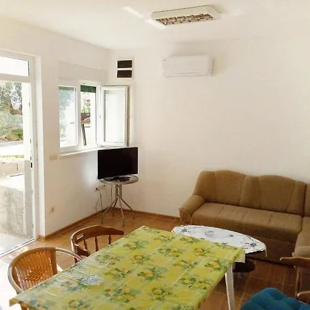 By The Sea Stupin Celine, - 21043