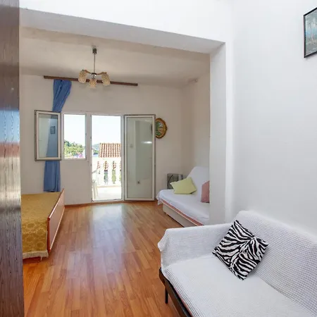 Apartment By The Sea Stupin Celine, - 21043 Rogoznica (Sibenik-Knin)