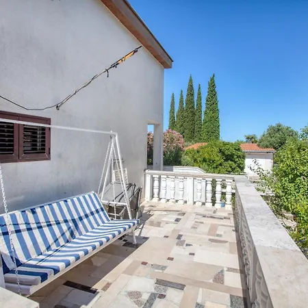 By The Sea Stupin Celine, - 21043 아파트 *