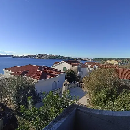 Apartment By The Sea Stupin Celine, - 21043 *