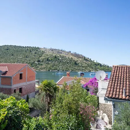 Apartamento By The Sea Stupin Celine, - 21043 Rogoznica (Sibenik-Knin)