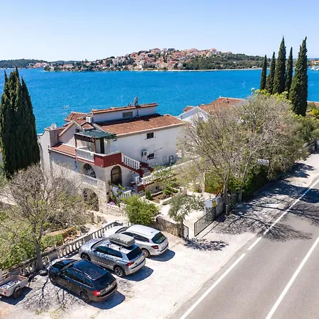 Apartment By The Sea Stupin Celine, - 21043 *