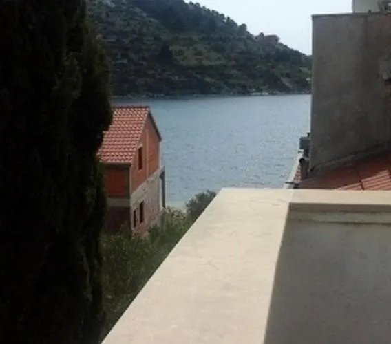 By The Sea Stupin Celine, - 21043