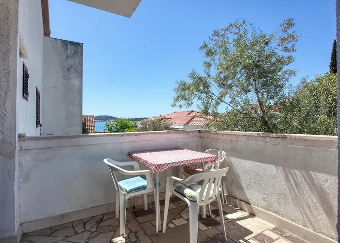 By The Sea Stupin Celine, - 21043