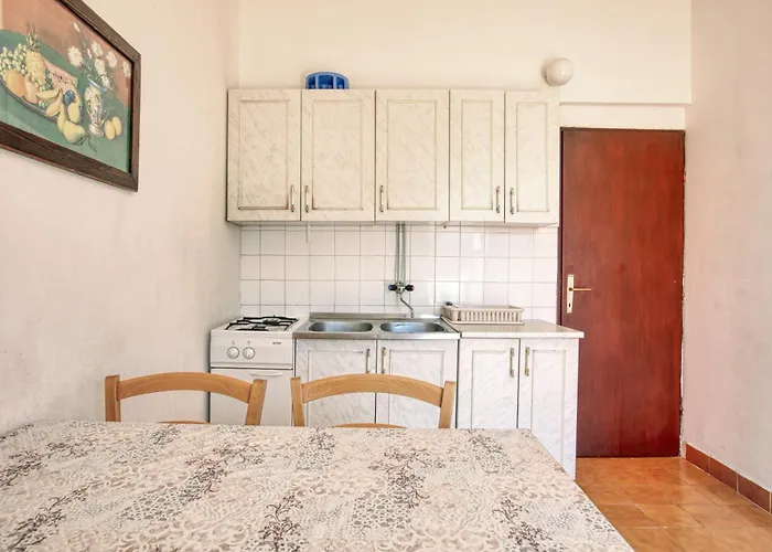 By The Sea Stupin Celine, - 21043 *