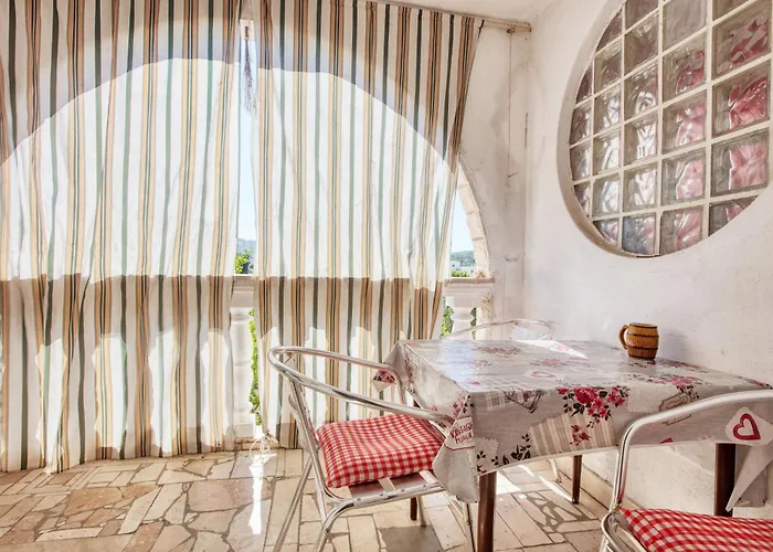 By The Sea Stupin Celine, - 21043 *