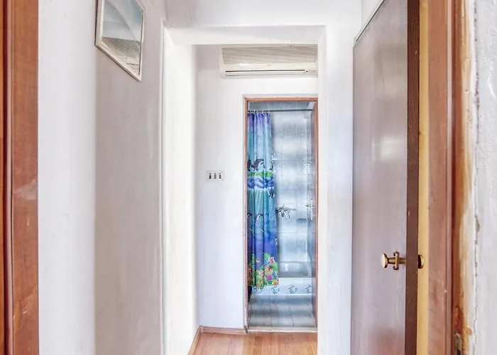 By The Sea Stupin Celine, - 21043 아파트